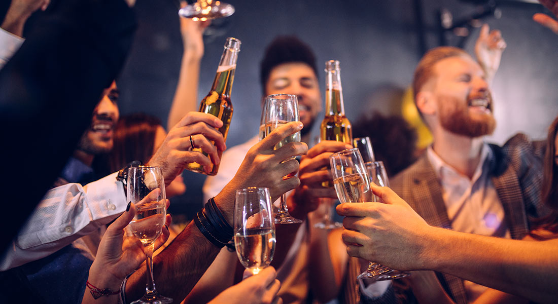 Happy Hour at Monaco Restaurant and Bar in Encino